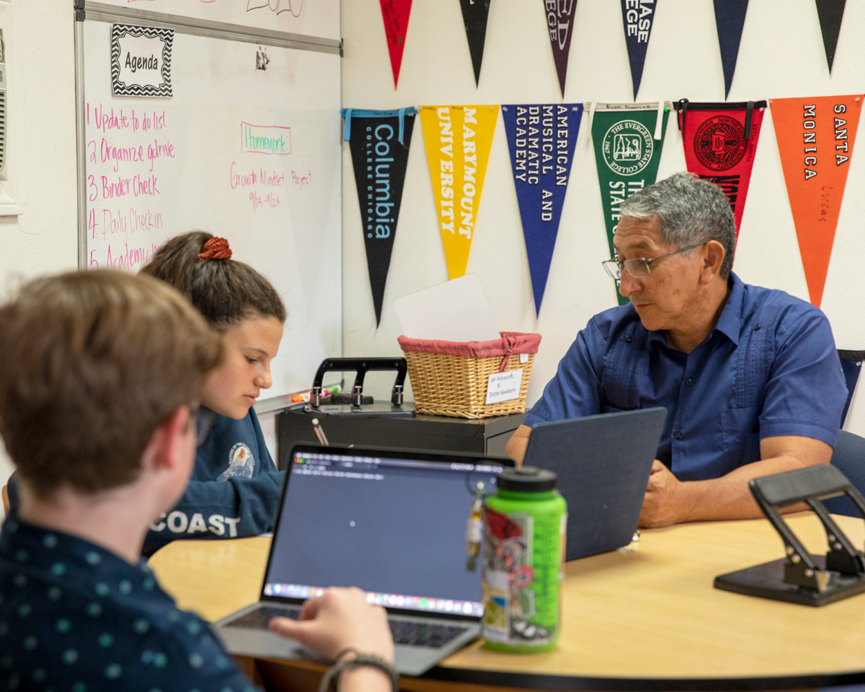 college-prep students develop ePortfolios